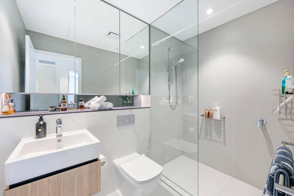 Apartment Cozy 1br & Study Retreat With Outdoor Pool In Mq Sydney